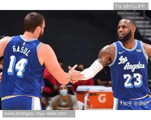 吉莱斯皮关键时刻中投绝杀全场表现出色贡献20分7板4助助球队取胜 吉莱斯皮关键时刻中投绝杀全场表现出色贡献20分7板4助助球队取胜