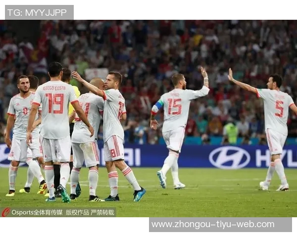 巴拉圭后卫失误助攻韩国严智星抽射破门取得领先 巴拉圭后卫失误助攻韩国严智星抽射破门取得领先